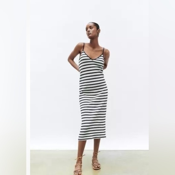 Zara Dresses & Skirts - Zara Navy & White Knit Dress NWT Size L
